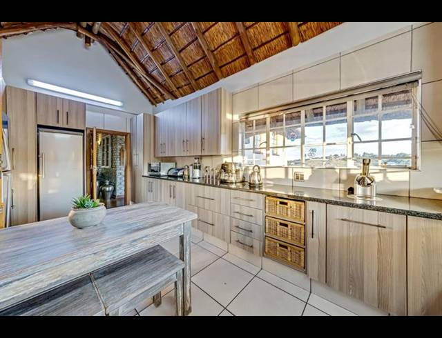 4 BEDROOM HOUSE FOR SALE IN ROODEKRANS